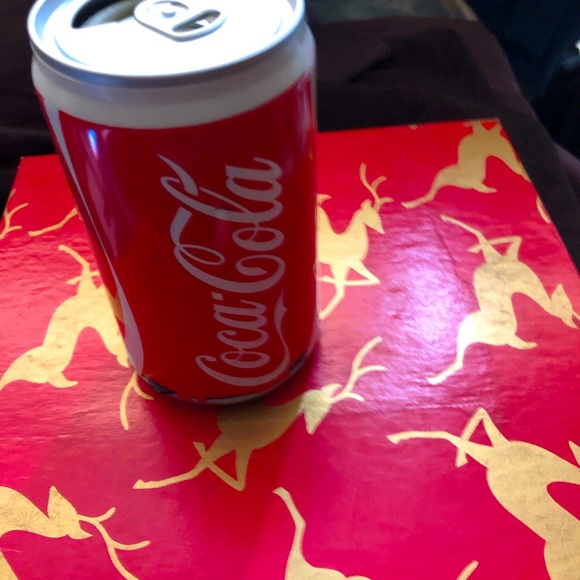 Creative Coca Cola Bluetooth Speaker - Picture 3 of 6